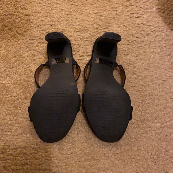 Black sandal heels - Picture 4 of 4